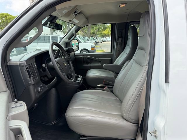 Used 2024 Chevrolet Express 3500 LS RWD image 10