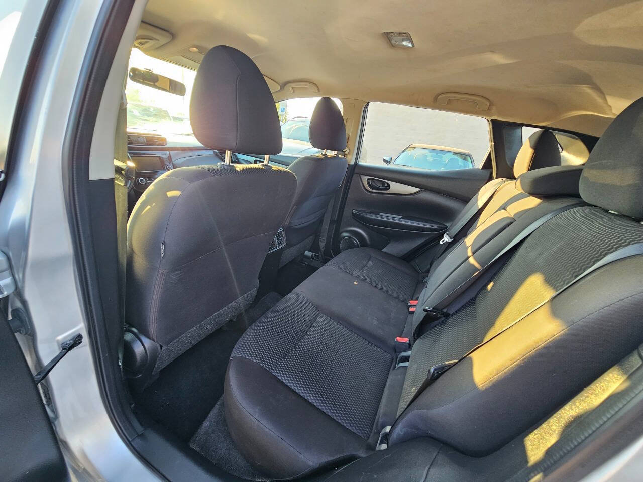 Used 2019 Nissan Rogue Sport S FWD image 9