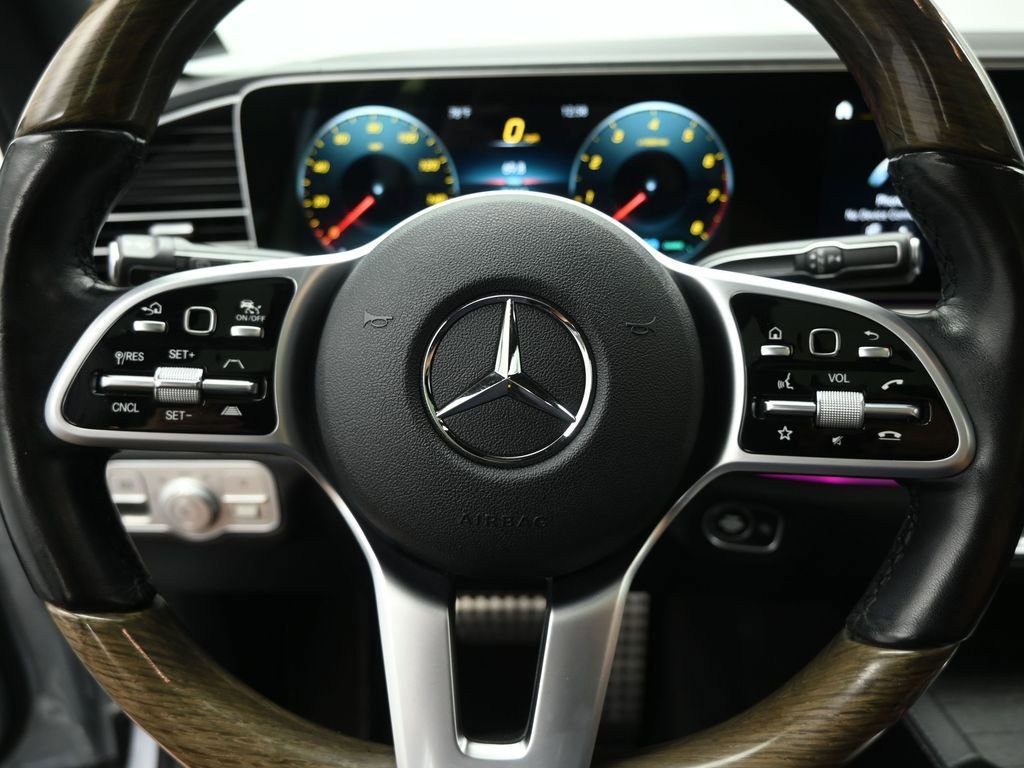 Used 2022 Mercedes-Benz GLS 450 4MATIC image 12