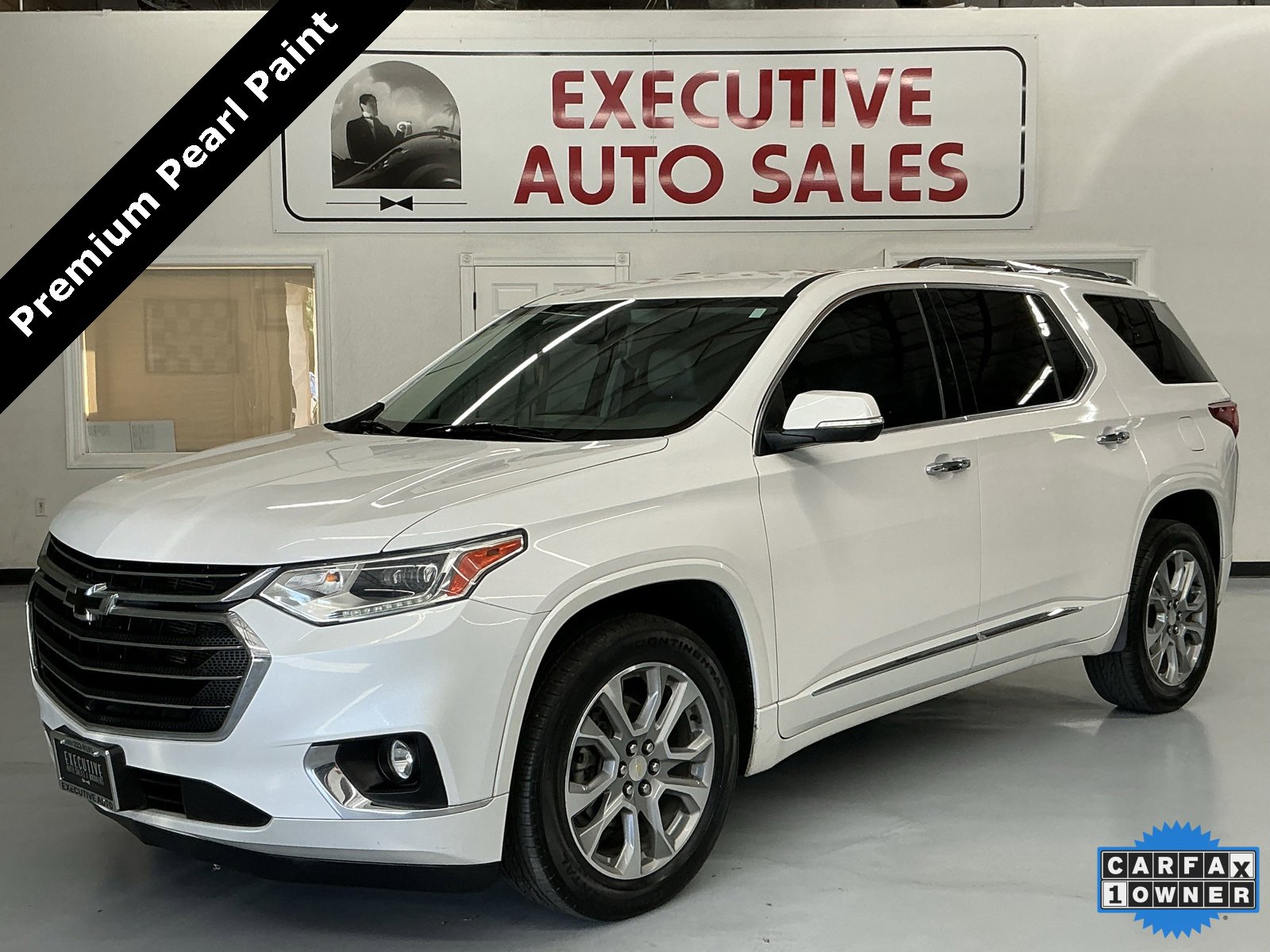 Used 2021 Chevrolet Traverse Premier image 1
