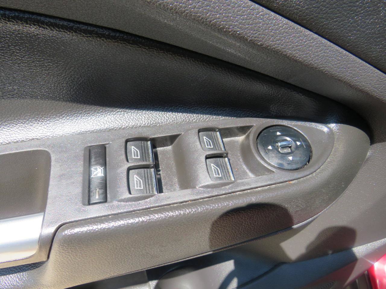 Used 2013 Ford C-MAX Energi SEL w/ Interior Protection Pkg FWD image 10