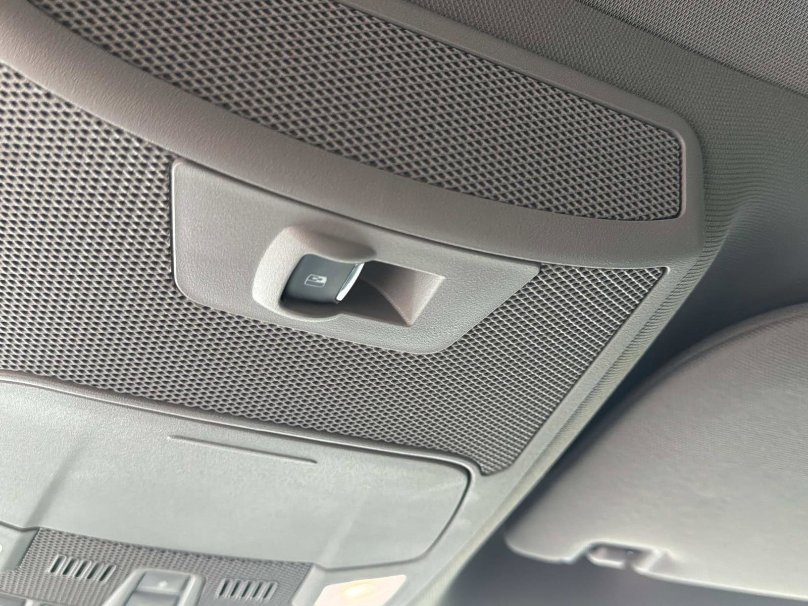 Used 2019 Ford F150 XLT w/ Equipment Group 302A Luxury AWD/4WD image 27