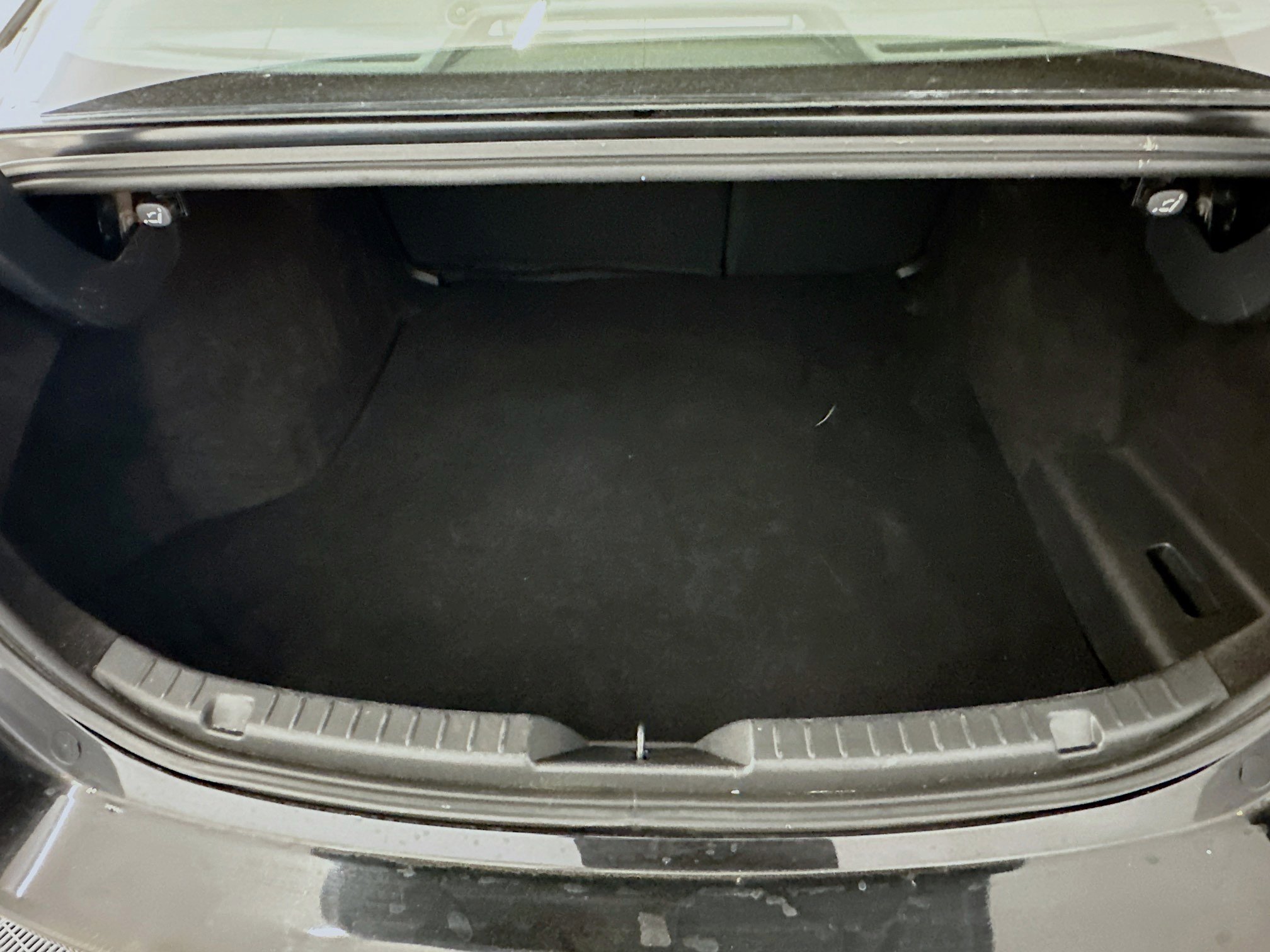 Used 2023 MAZDA MAZDA3 s image 30