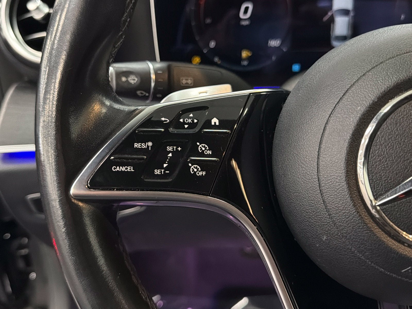 Used 2023 Mercedes-Benz E 350 4MATIC Sedan image 28
