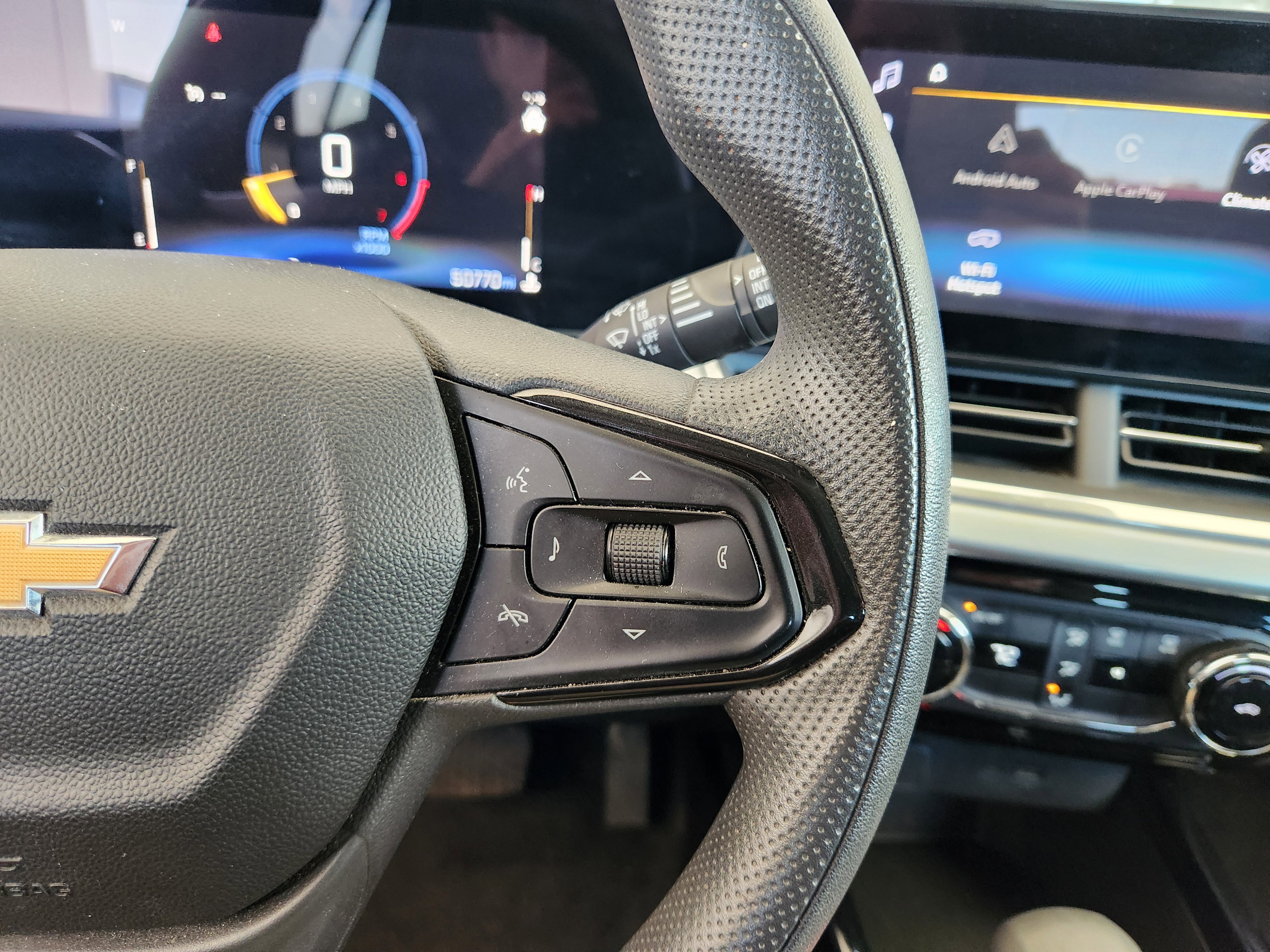 Certified 2024 Chevrolet Trax LT image 29