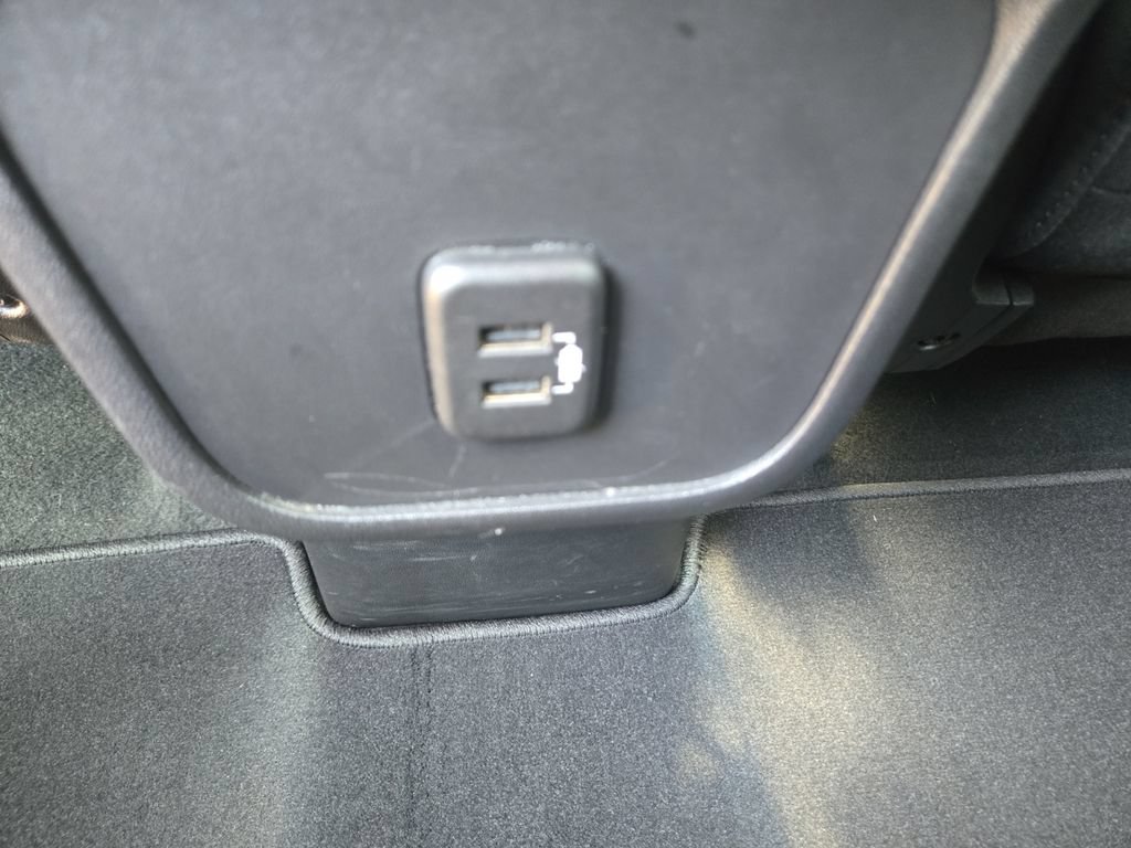 Used 2024 GMC Terrain SLE AWD/4WD image 33