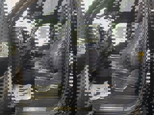 New 2025 Ford F350 Platinum w/ FX4 Off-Road Package image 5