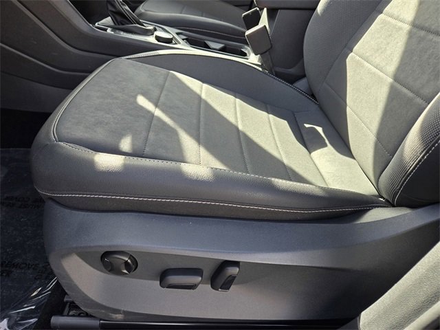 Used 2024 Volkswagen Taos SE image 12