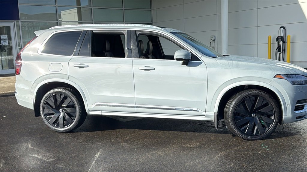 Certified 2024 Volvo XC90 T8 Ultimate w/ Protection Package image 2