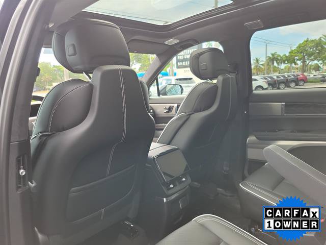 Certified 2026 Cadillac Vistiq Platinum w/ LPO, Floor Liner Package AWD/4WD image 11