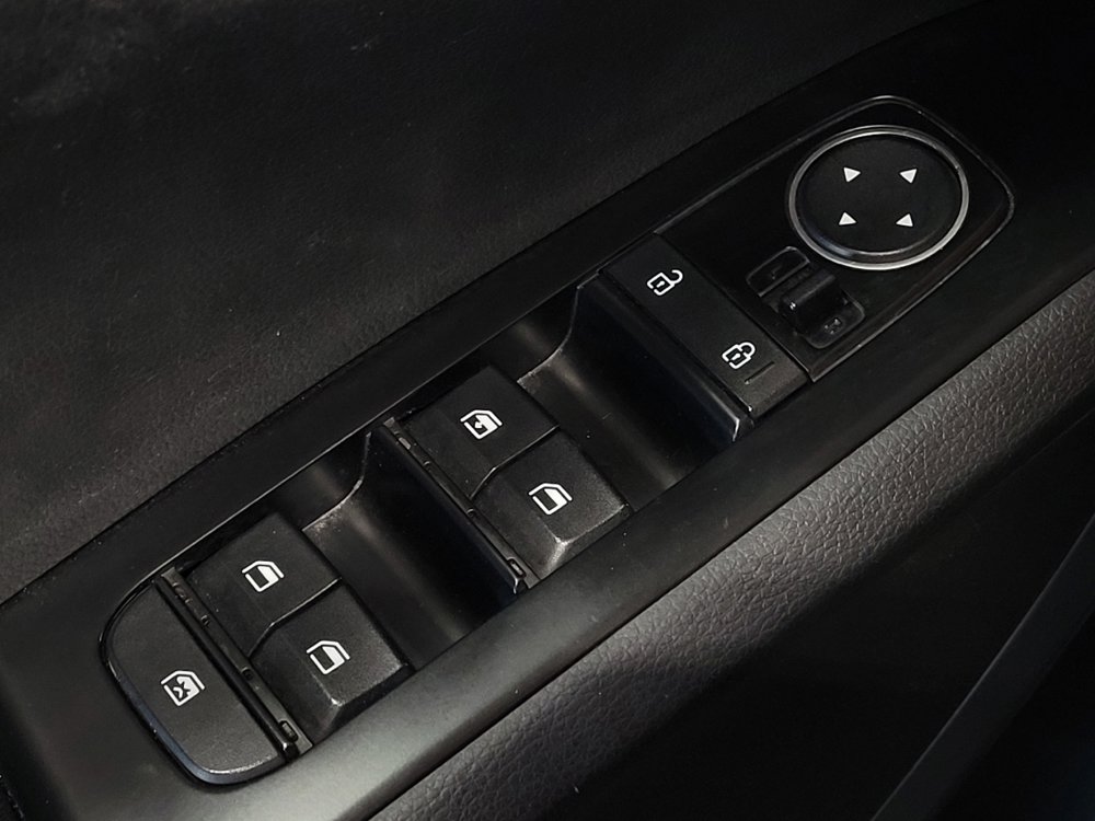 Used 2020 Kia Soul S FWD image 27