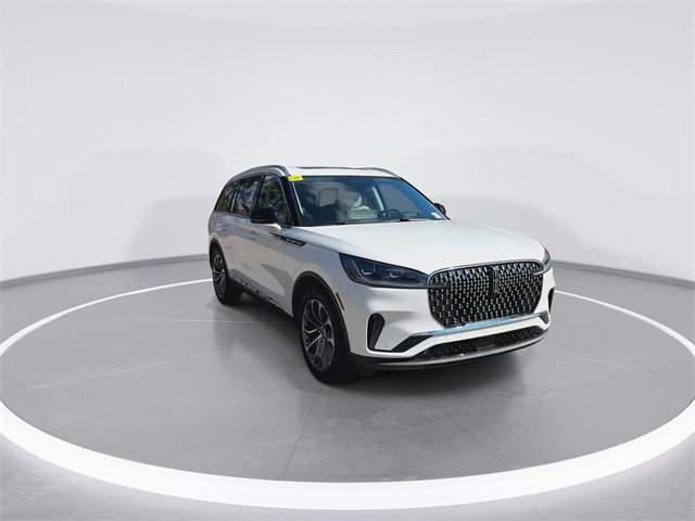 New 2026 Lincoln Aviator Reserve w/ Luxury Package image 2