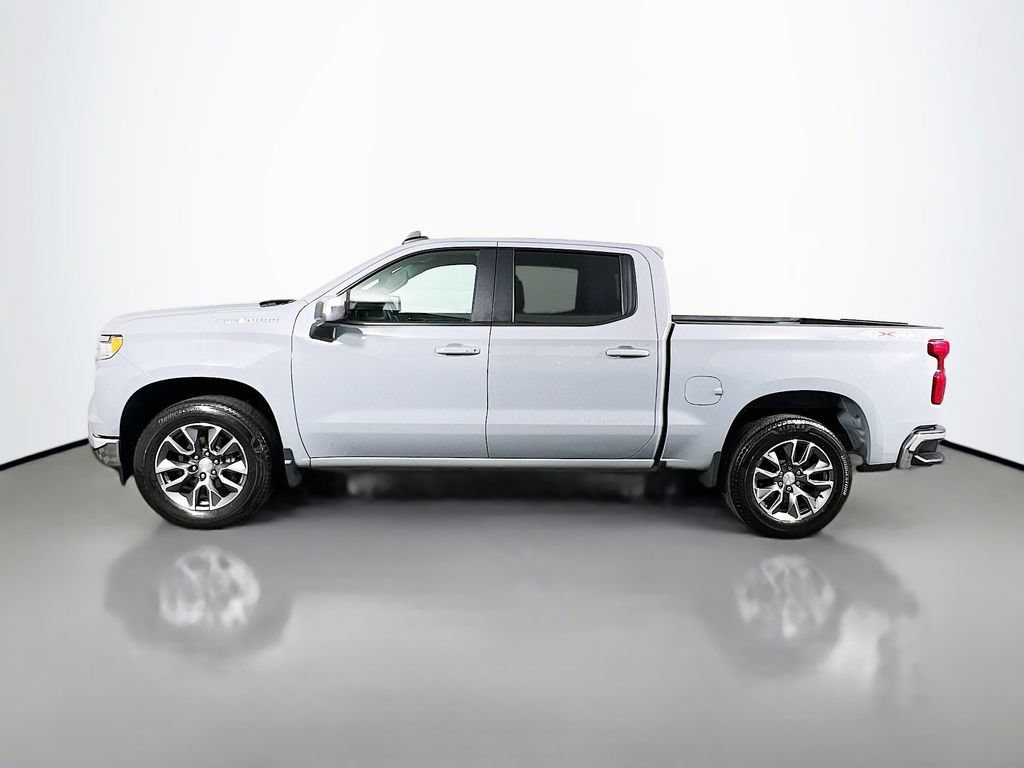 Used 2024 Chevrolet Silverado 1500 LT AWD/4WD image 8