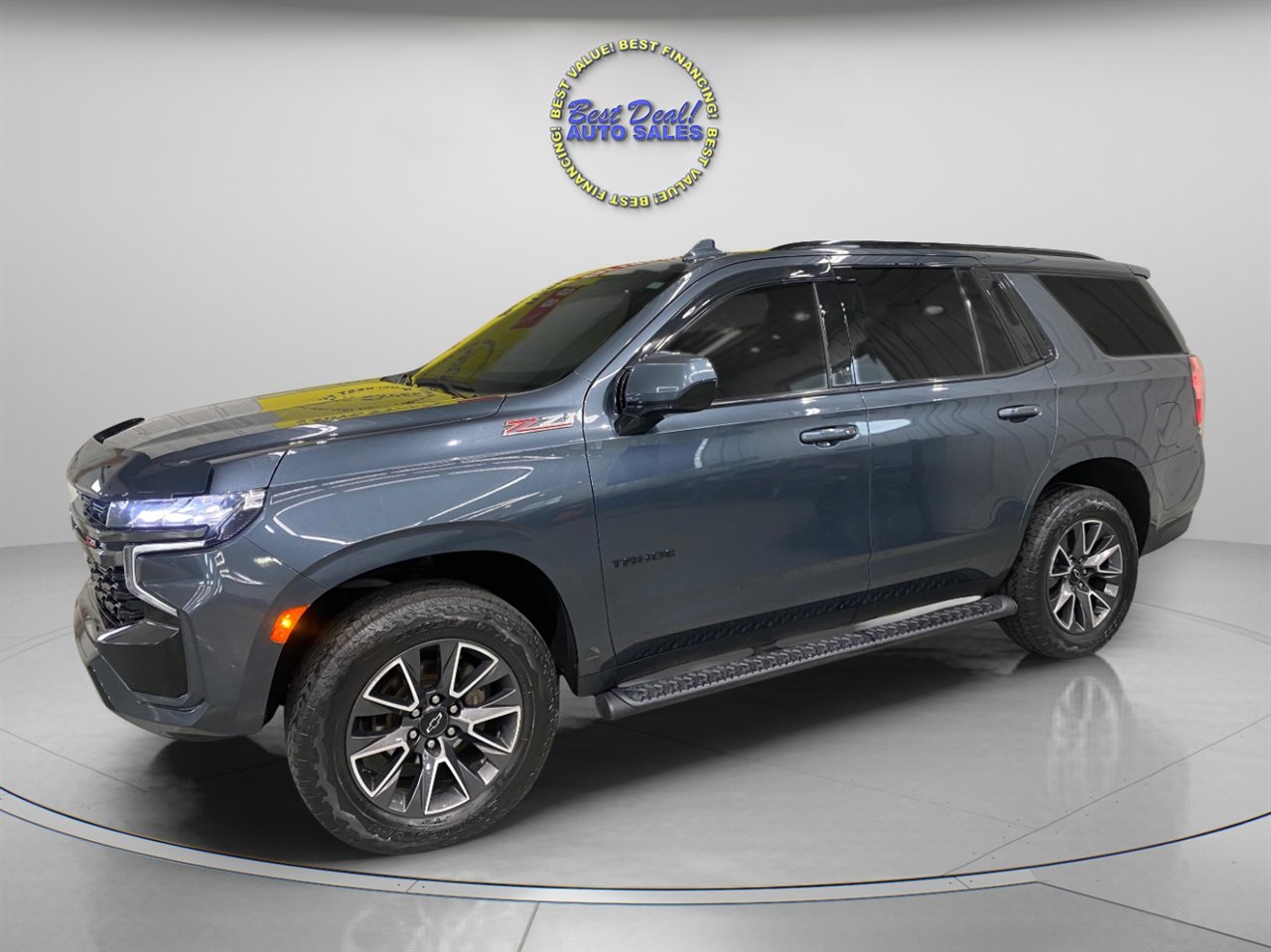 Used 2021 Chevrolet Tahoe Z71 w/ Rear Media and Nav Package image 3