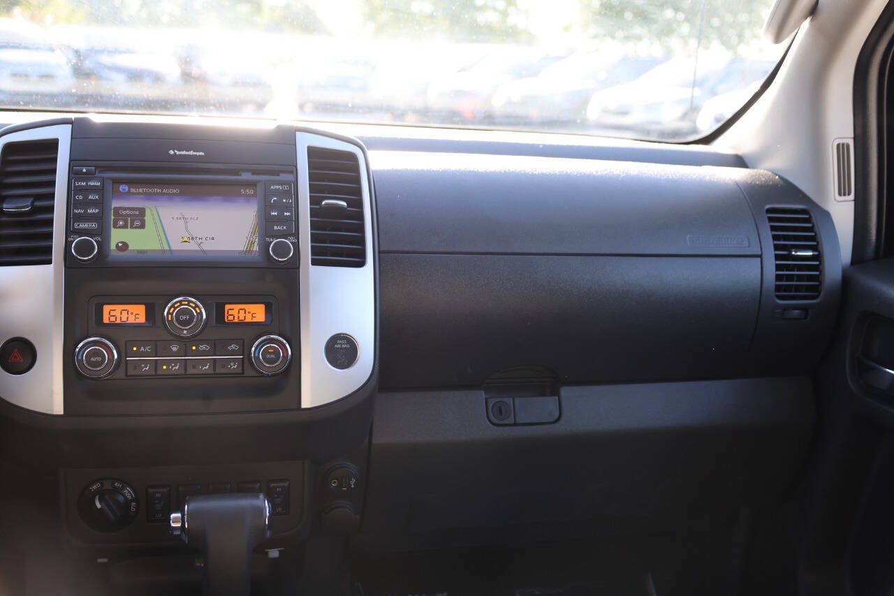 Used 2018 Nissan Frontier PRO-4X AWD/4WD image 24
