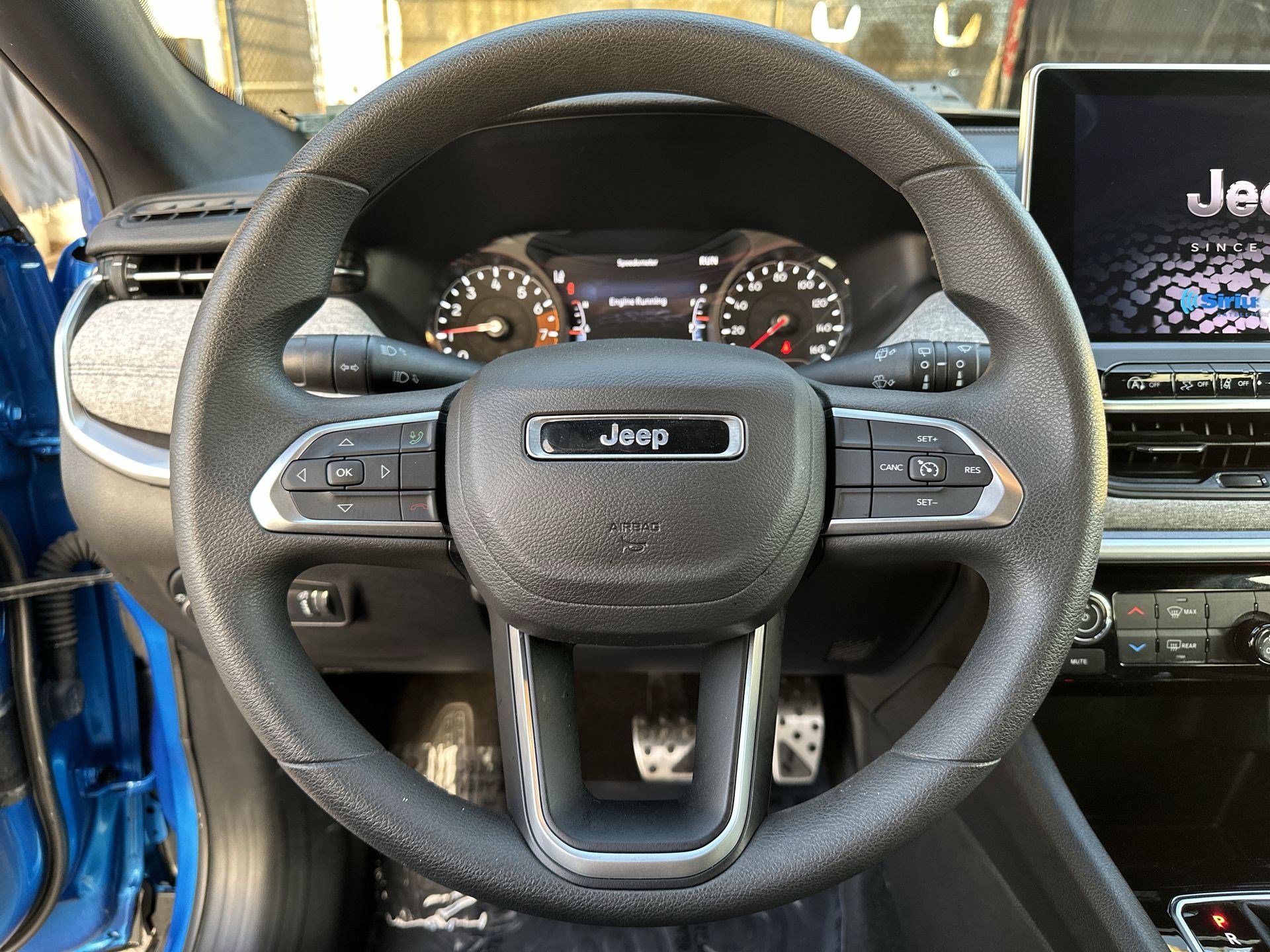 Used 2024 Jeep Compass Sport image 11