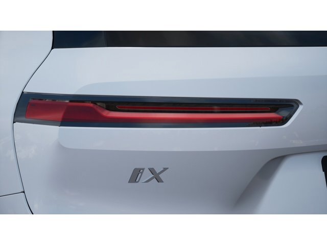 New 2026 BMW iX xDrive45 image 8