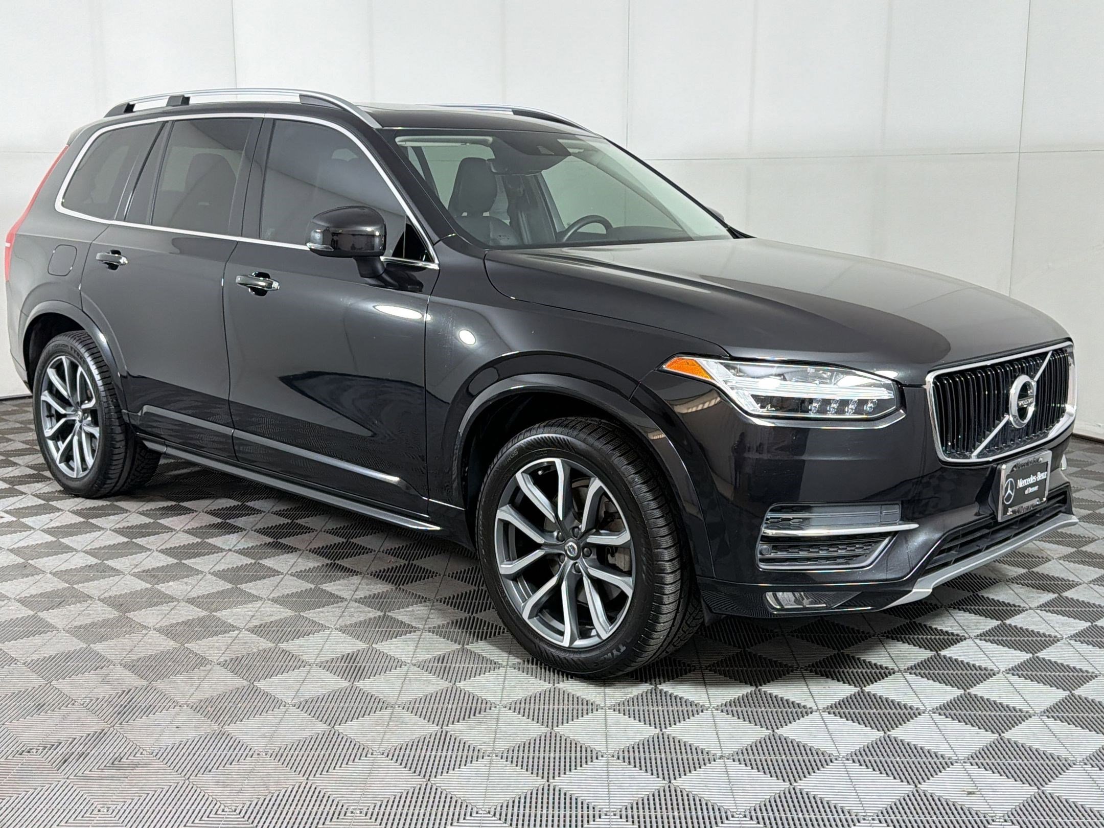 Used 2019 Volvo XC90 T5 Momentum w/ Protection Package Premier image 7