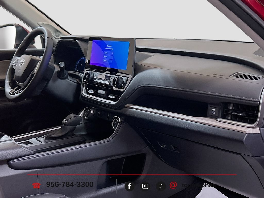 New 2026 Toyota Grand Highlander FWD image 30
