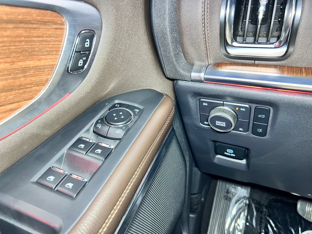 Used 2025 Ford Expedition Max King Ranch AWD/4WD image 25