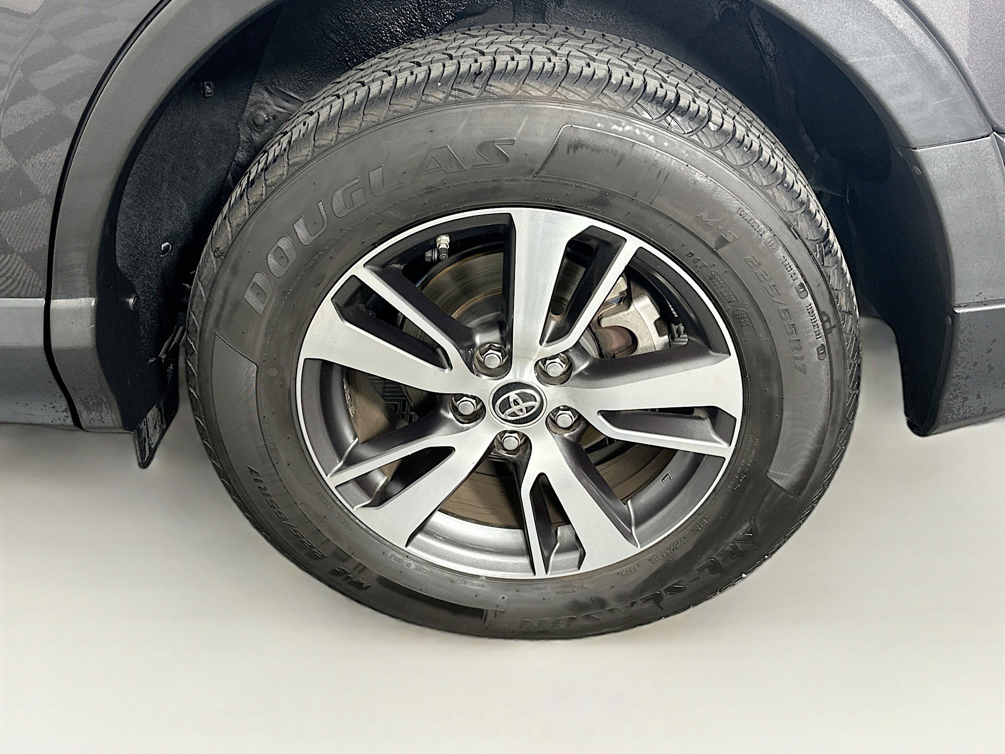 Used 2016 Toyota RAV4 XLE image 11