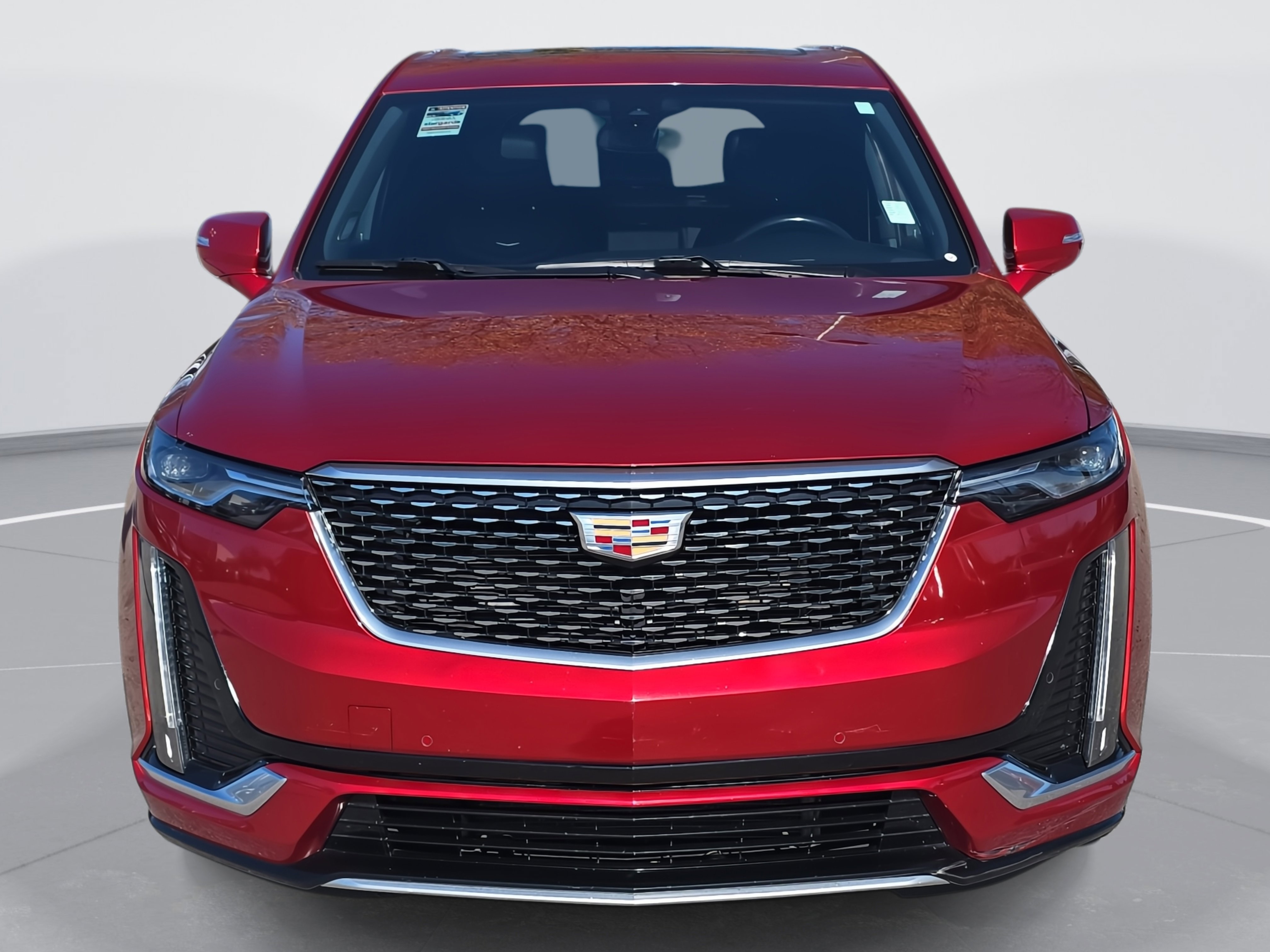 Used 2023 Cadillac XT6 Premium Luxury image 2