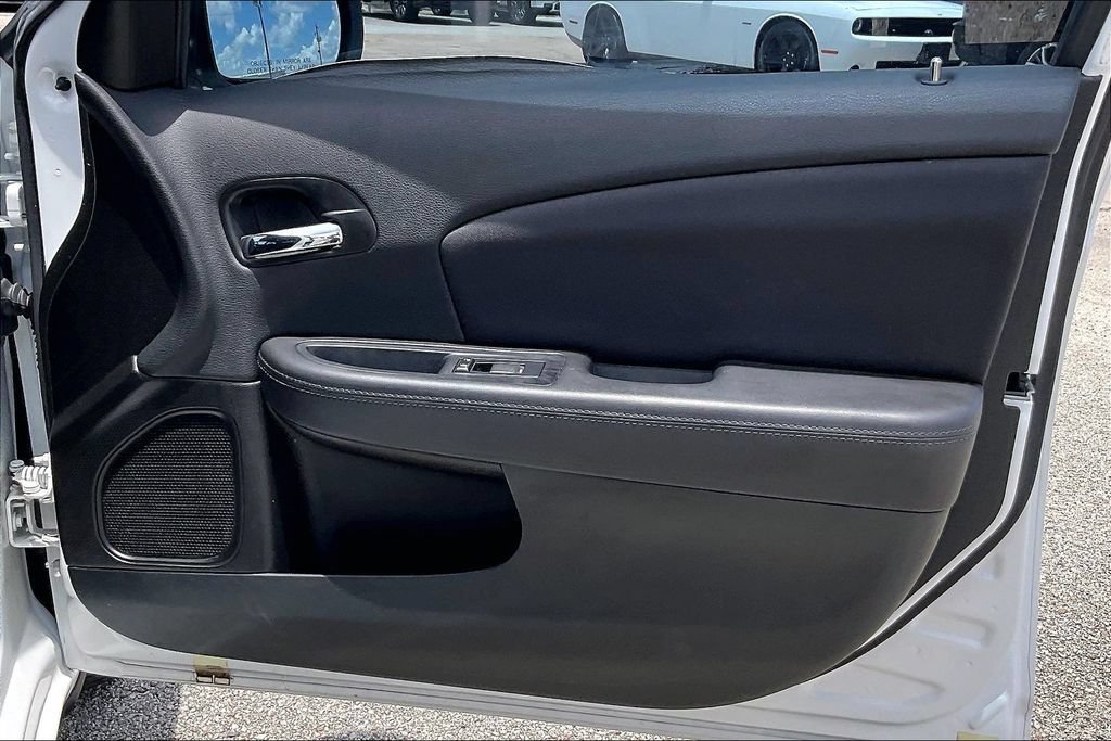 Used 2013 Chrysler 200 Touring w/ S Exterior Appearance Pkg FWD image 28