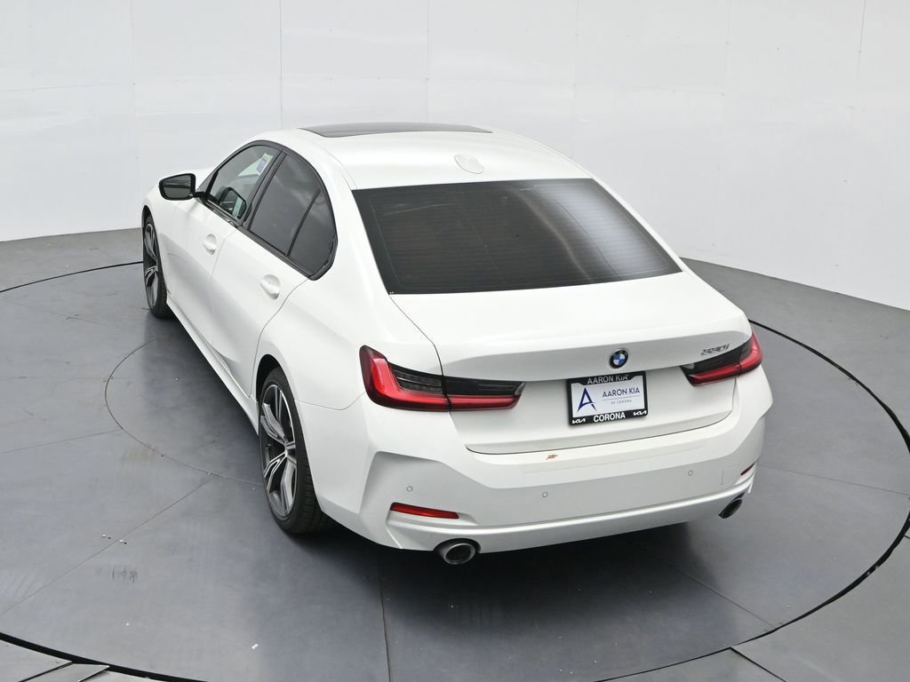 Used 2023 BMW 330i Sedan w/ Driving Assistance Package RWD image 40