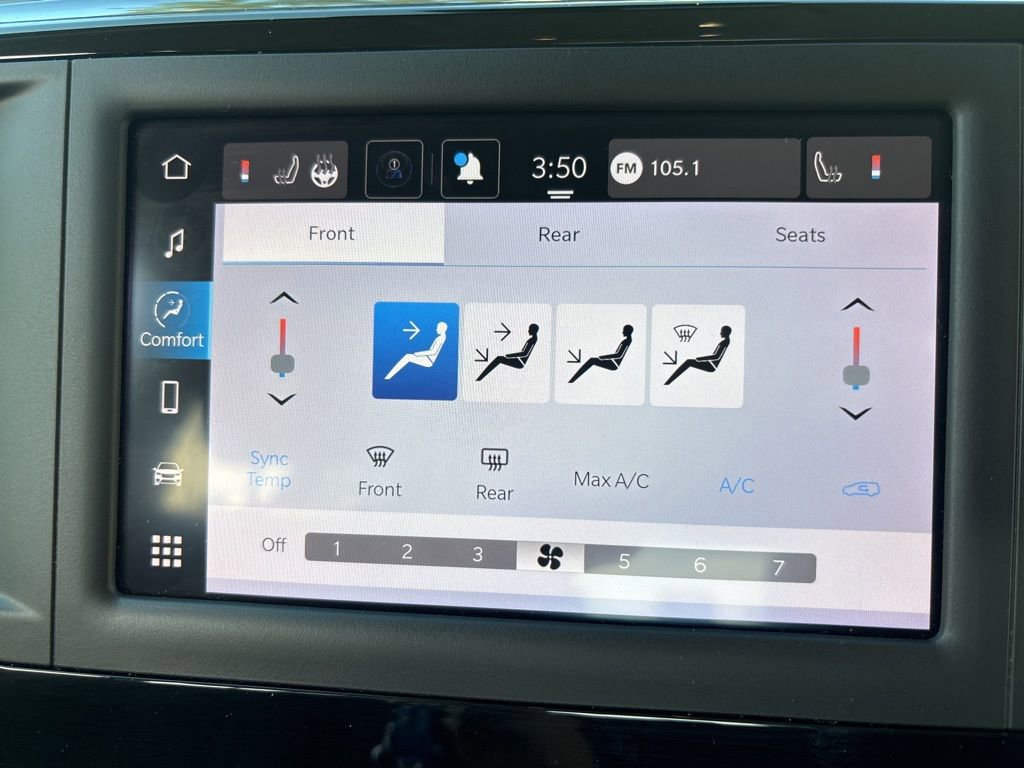 Used 2024 Chrysler Voyager LX FWD image 40