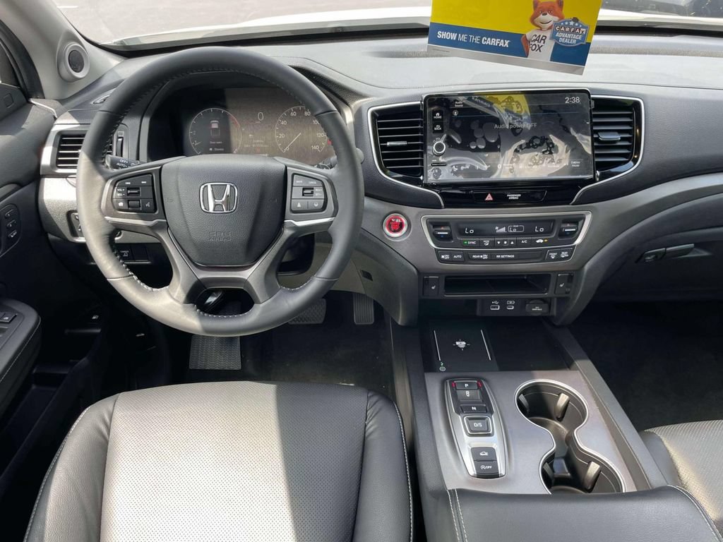 Certified 2025 Honda Ridgeline RTL image 13