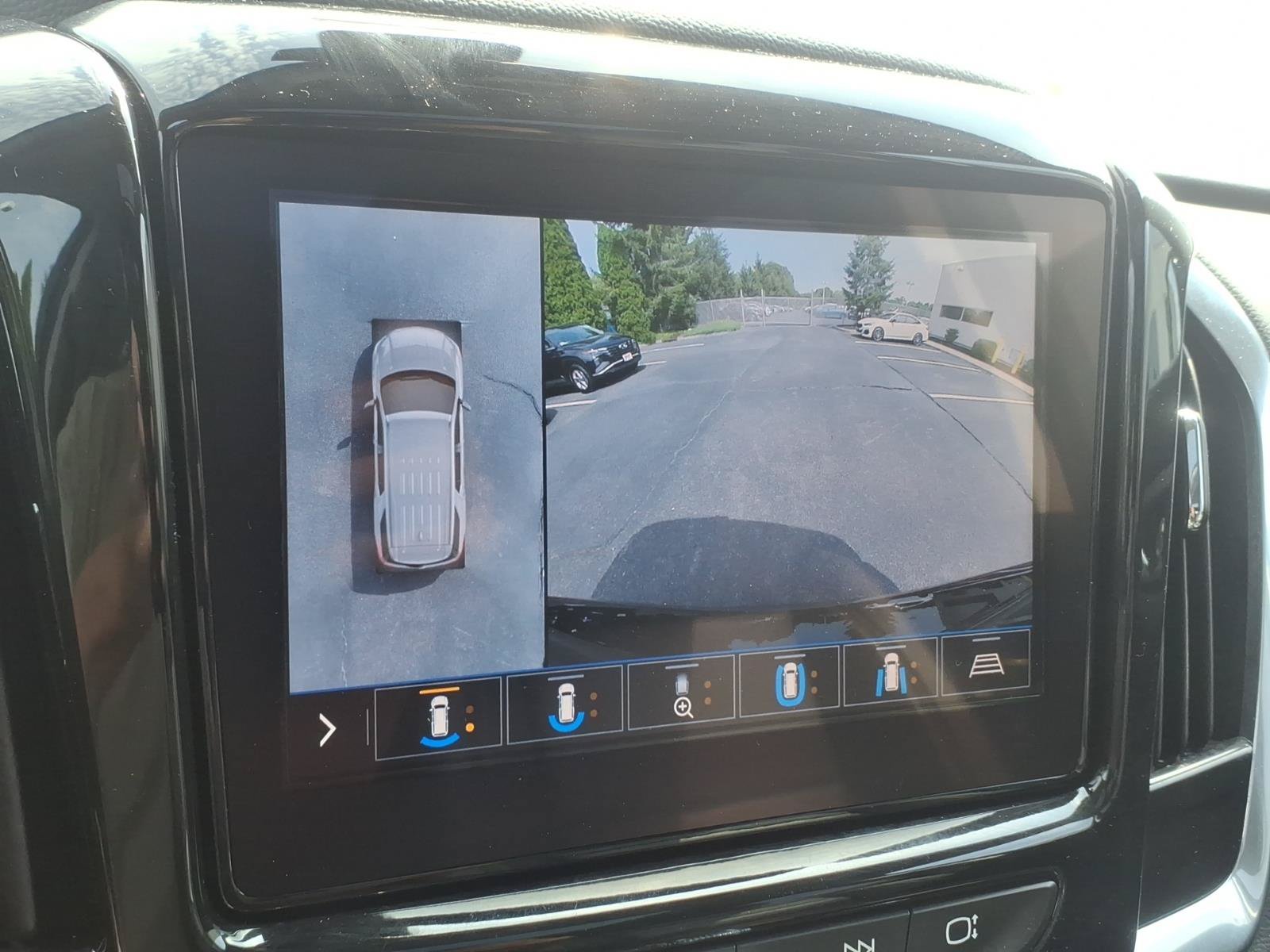 Used 2020 Chevrolet Traverse RS AWD/4WD image 22