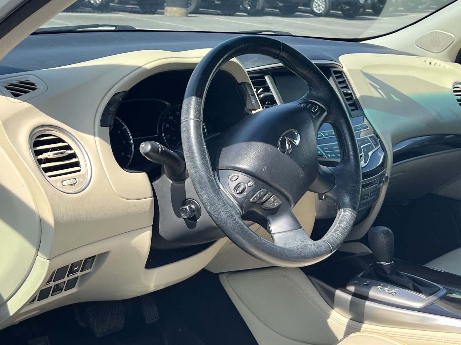 Used 2015 INFINITI QX60 Luxe w/ Premium Package AWD/4WD image 14