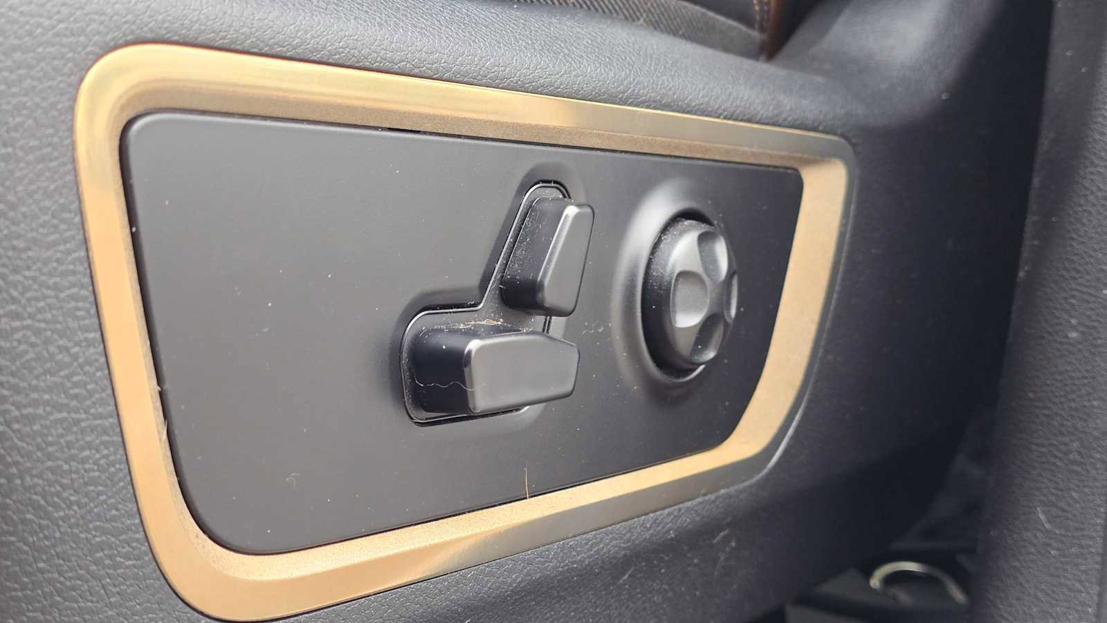 Used 2021 RAM 1500 Limited AWD/4WD image 28