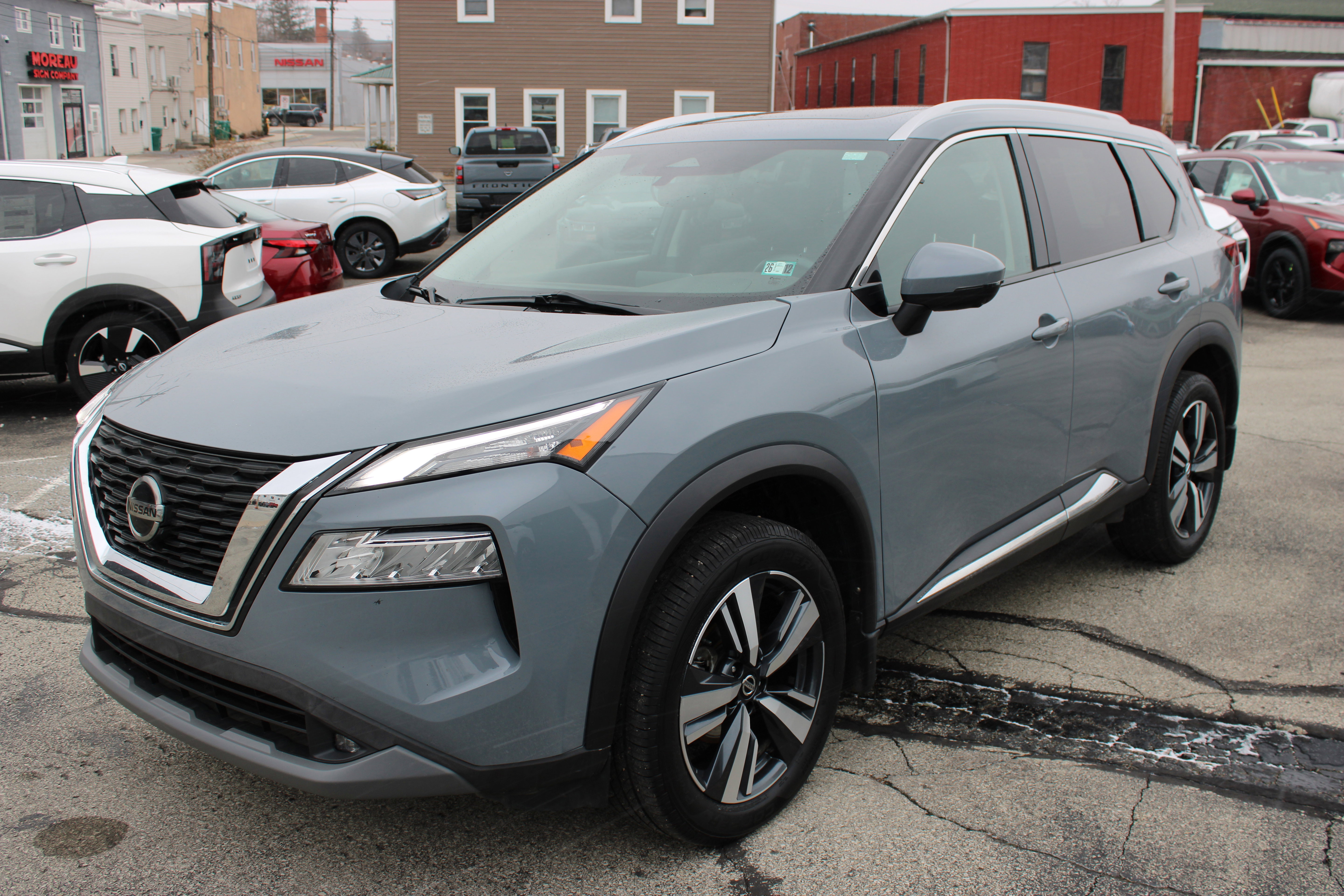 Certified 2021 Nissan Rogue SL image 1