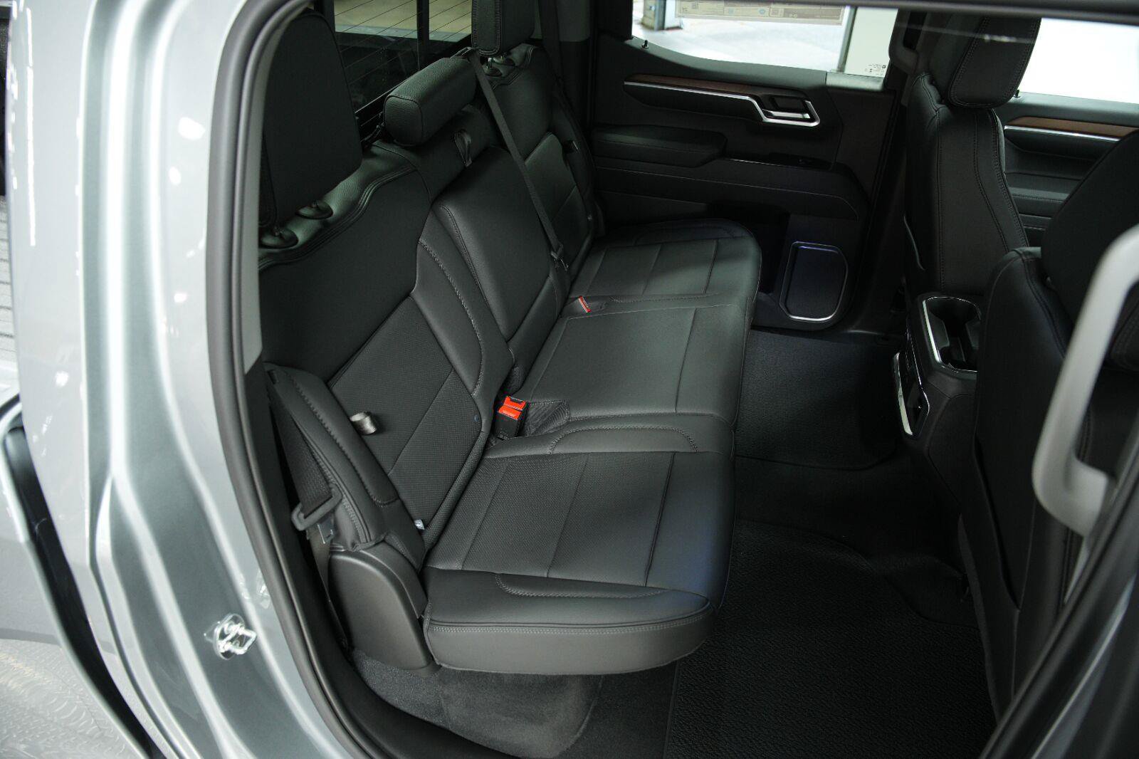 New 2026 GMC Sierra 1500 Denali AWD/4WD image 17