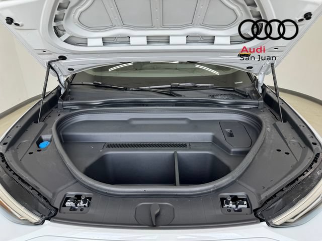Used 2025 Audi Q6 e-tron Premium w/ Convenience Package RWD image 4