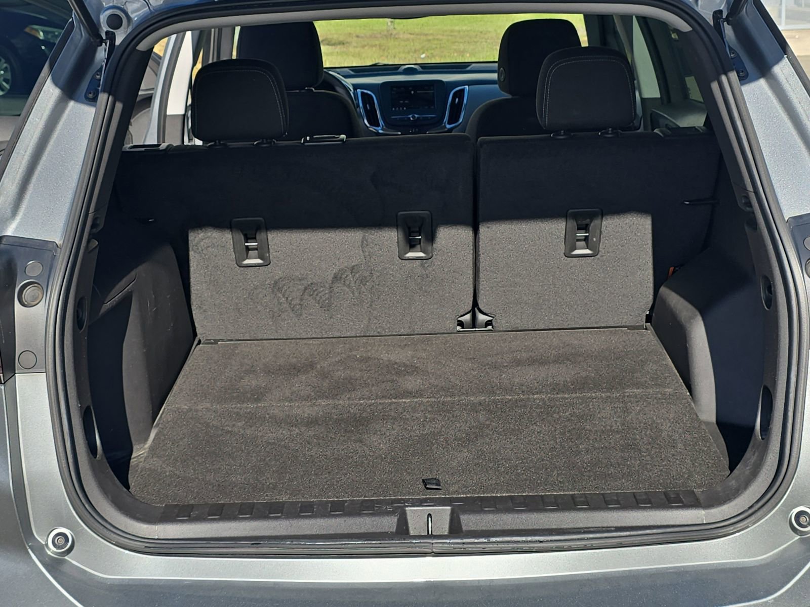 Used 2023 Chevrolet Equinox LS image 18