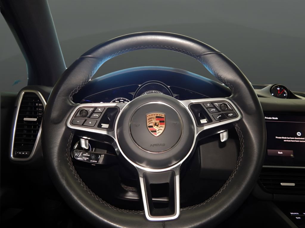 Used 2023 Porsche Cayenne image 27