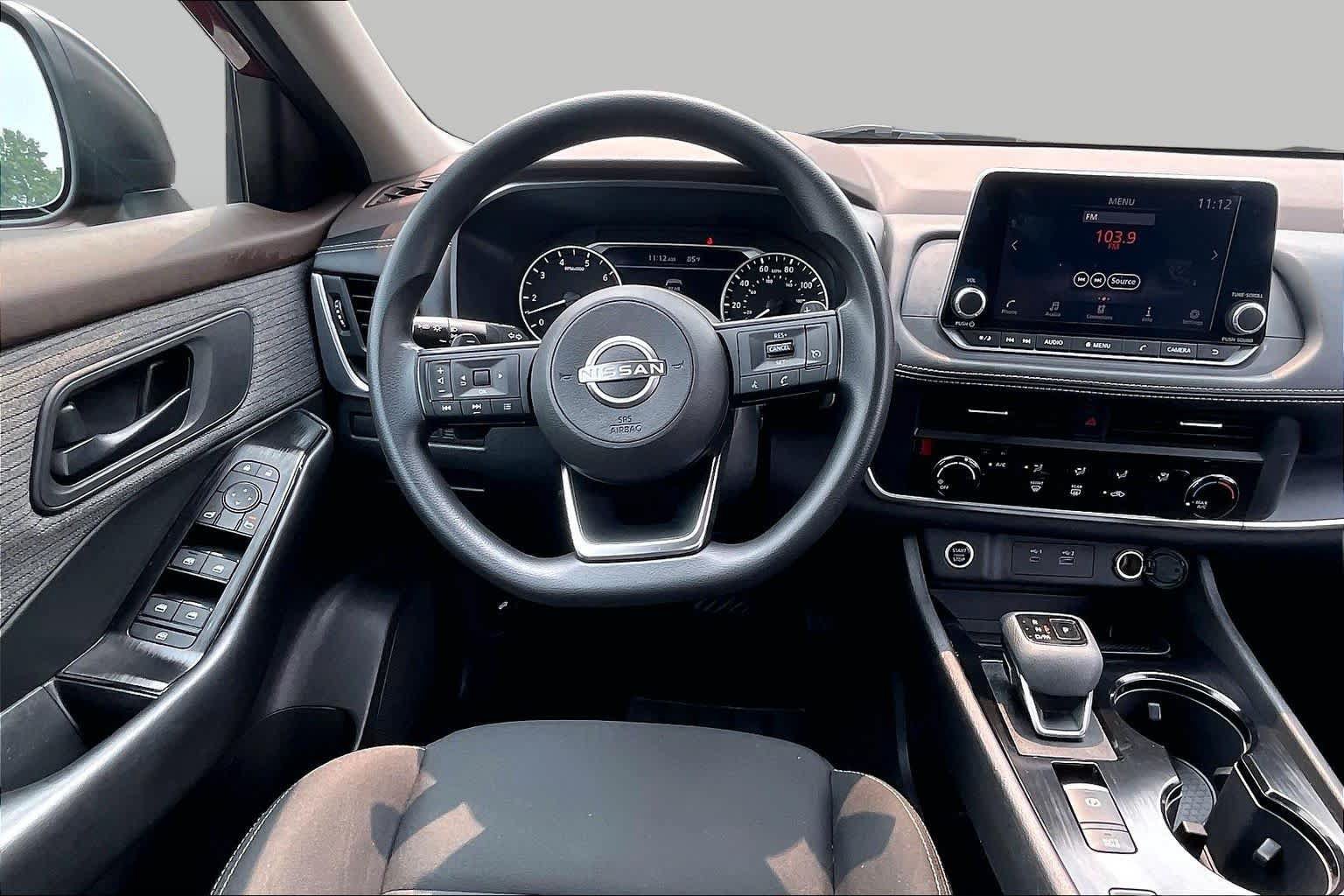 Used 2023 Nissan Rogue S FWD image 5