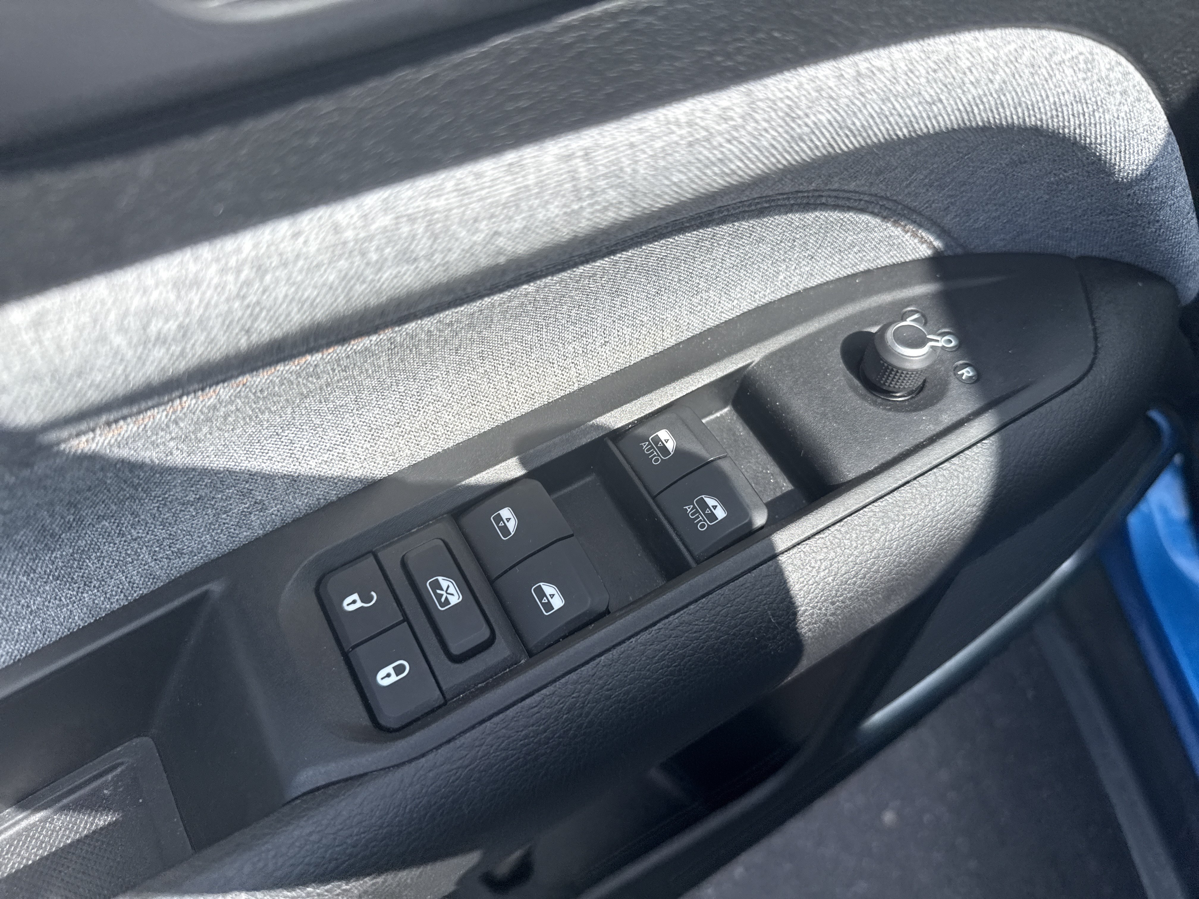 Used 2022 Jeep Compass Latitude AWD/4WD image 17