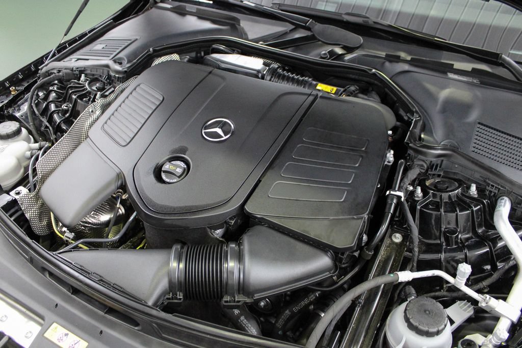 Used 2024 Mercedes-Benz C 300 Sedan image 41