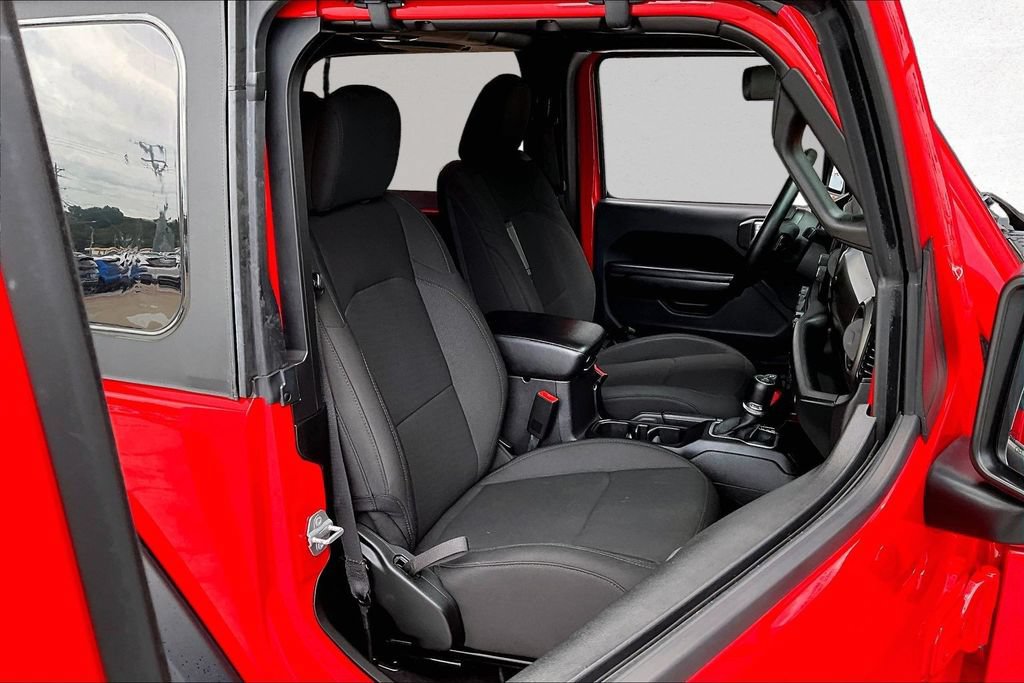 Used 2018 Jeep Wrangler Sport AWD/4WD image 30