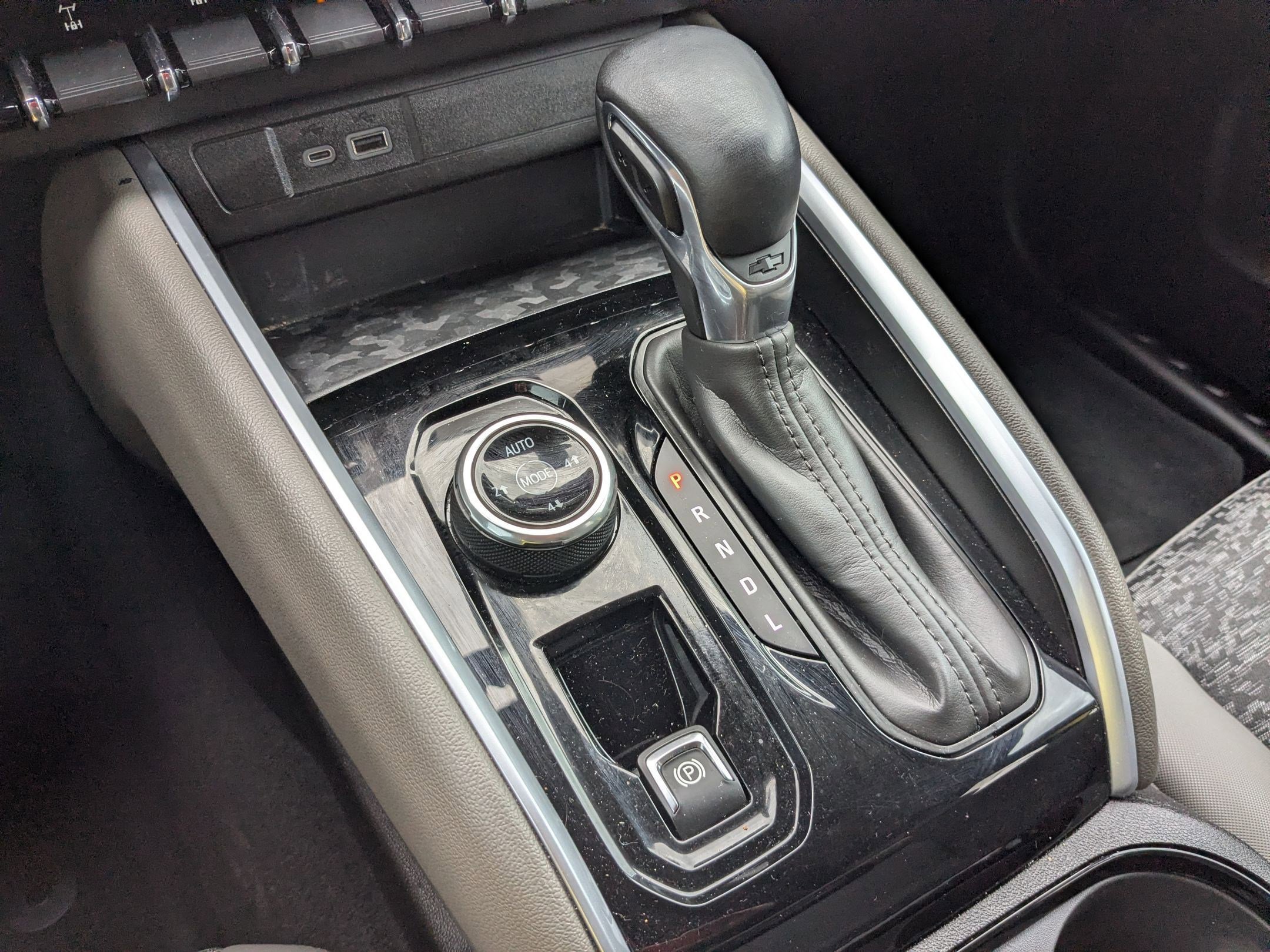 Used 2024 Chevrolet Colorado ZR2 image 22