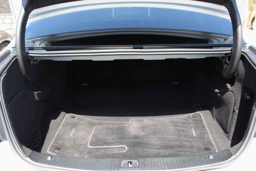 Used 2014 Mercedes-Benz E 350 Sedan image 7