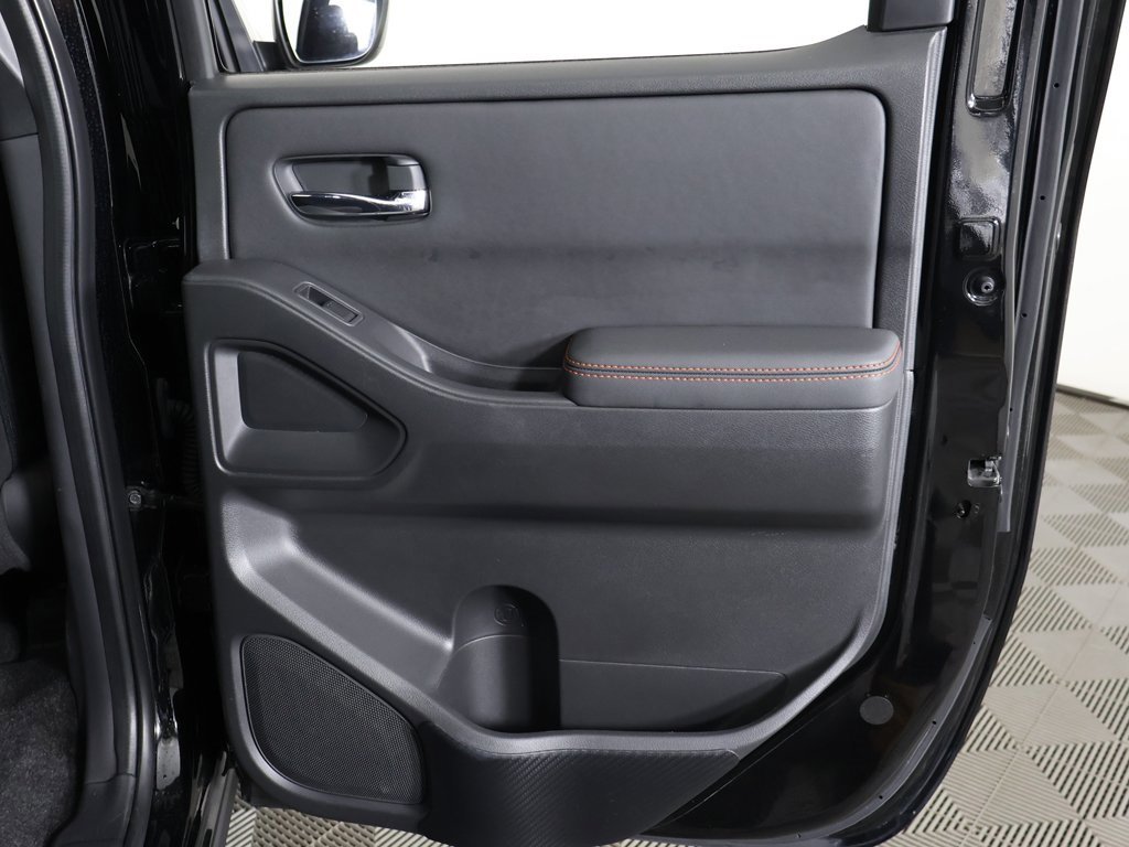 Used 2022 Nissan Frontier PRO-4X w/ Technology Package image 24