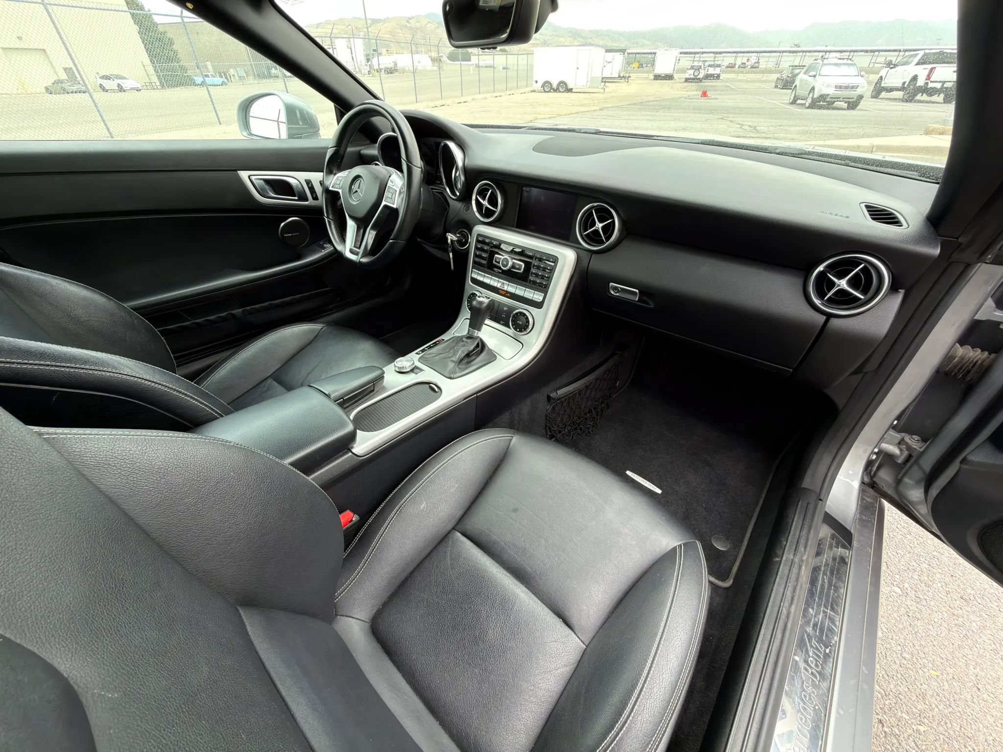 Used 2013 Mercedes-Benz SLK 250 image 9
