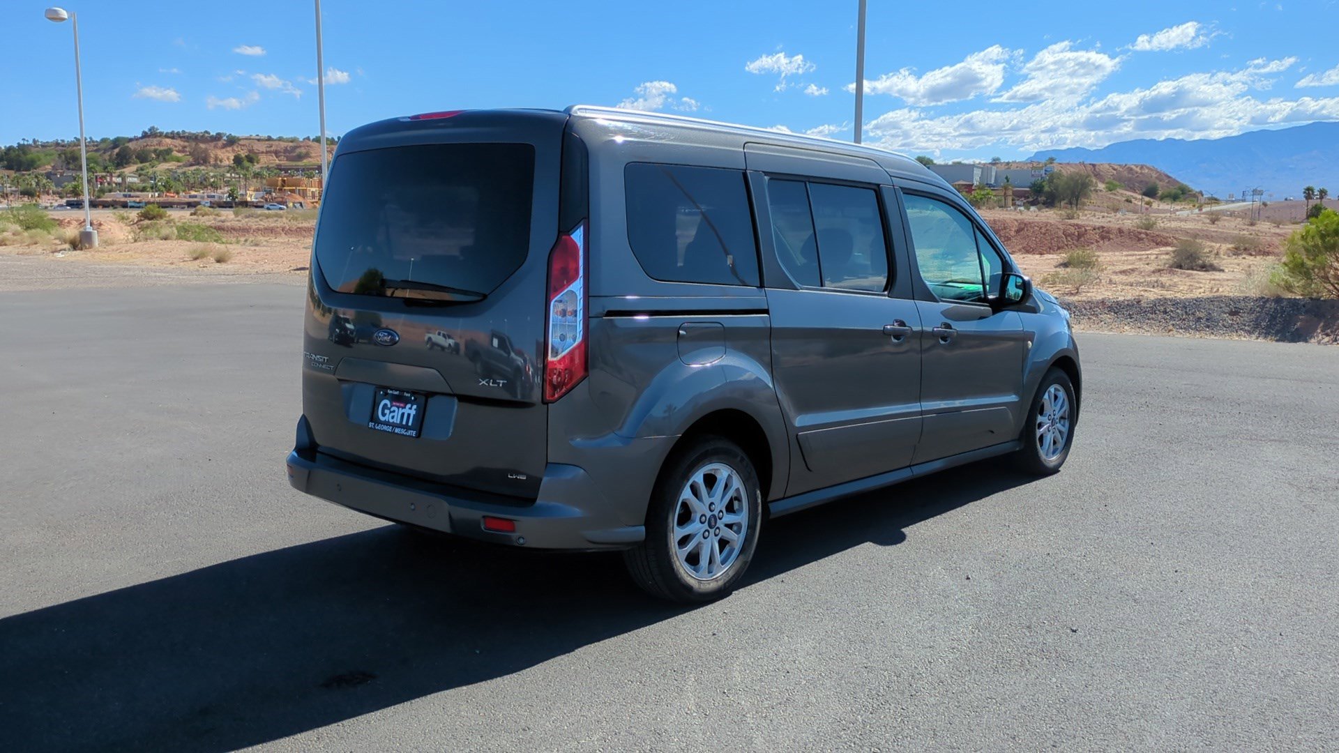 Used 2020 Ford Transit Connect XLT FWD image 5