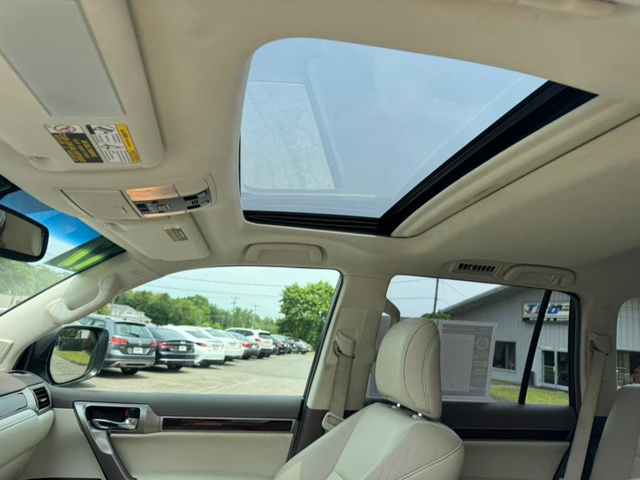 Used 2017 Lexus GX 460 Premium image 16
