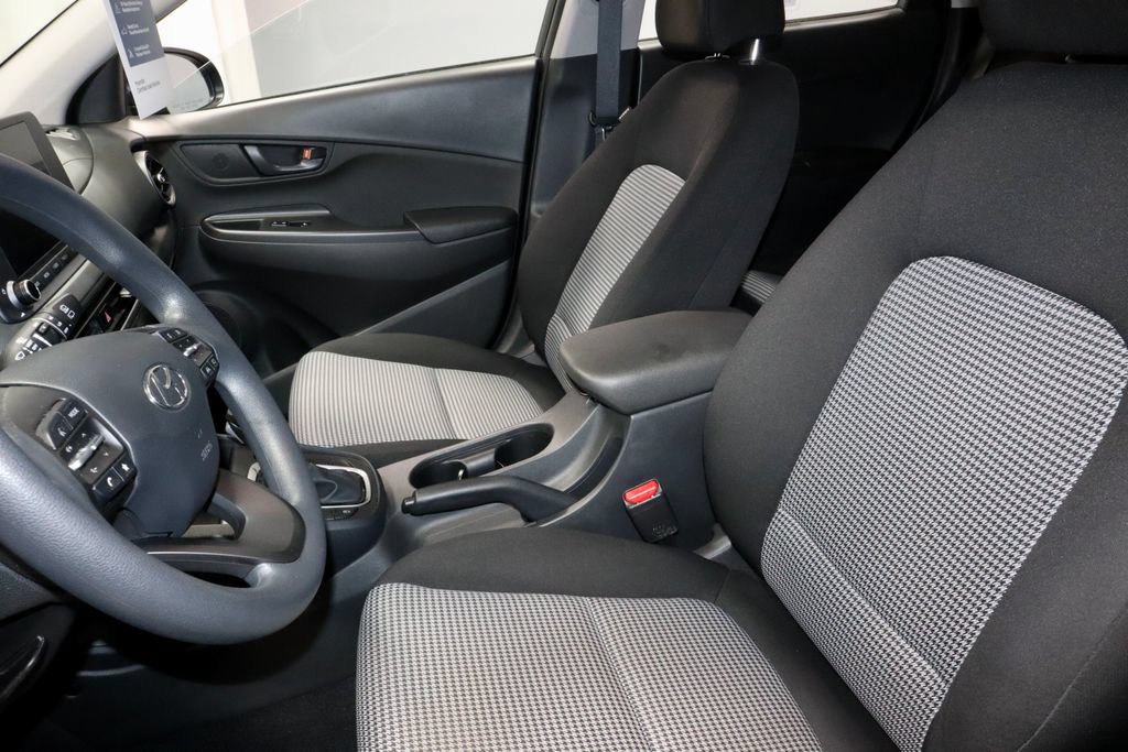 Used 2023 Hyundai Kona SE AWD/4WD image 23