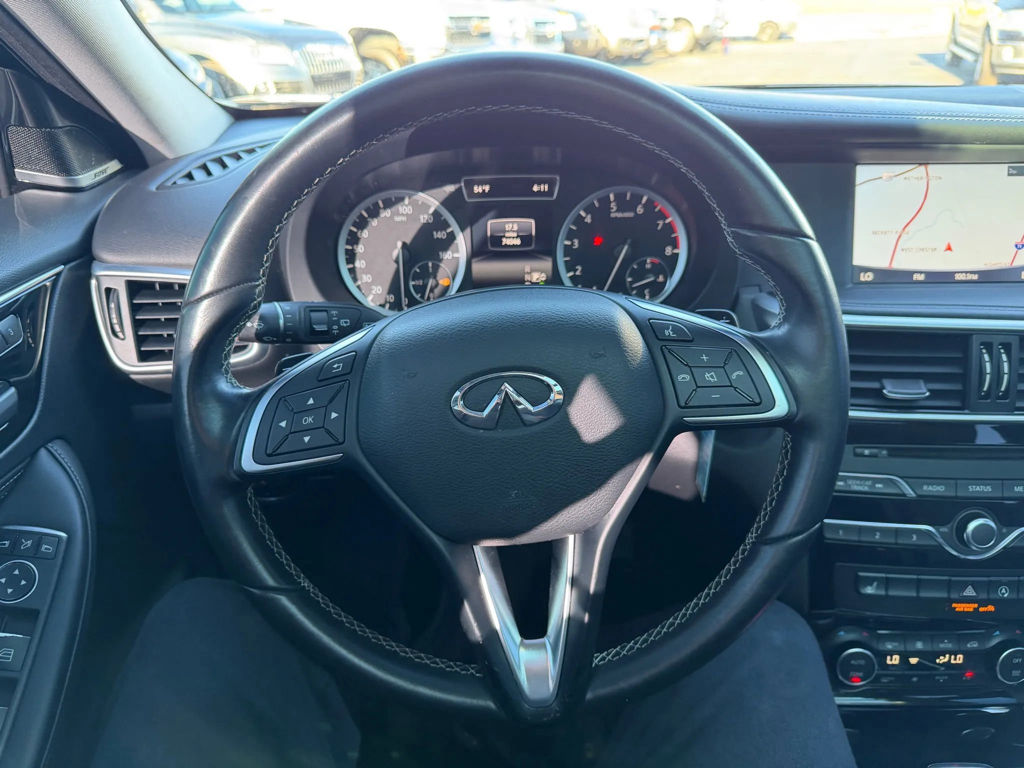 Used 2018 INFINITI QX30 Premium w/ Navigation Package image 24